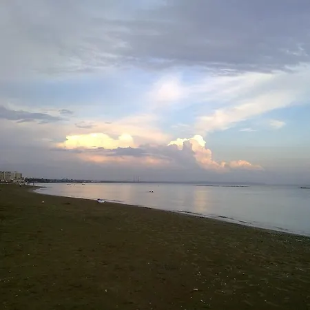 Kermia Beach לרנקה