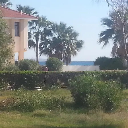 Kermia Beach * לרנקה