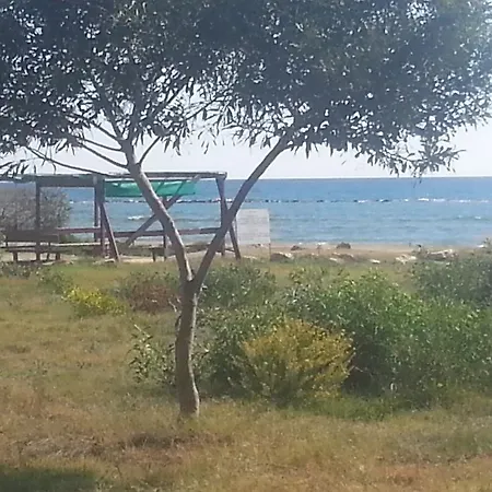 Kermia Beach לרנקה